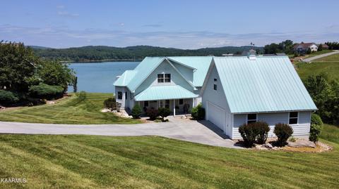 2440 Russell Brothers Rd, Sharps Chapel, TN 37866
