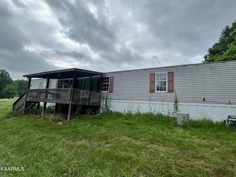 497 Wallace Rd, Luttrell, TN 37779 photo 2