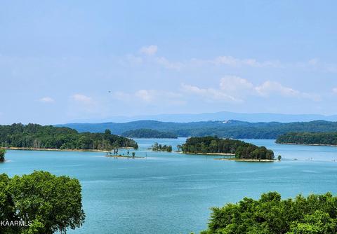 676 Russell Brothers Road, Sharps Chapel, TN 37866