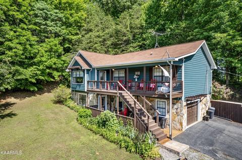 480 Lakeview Dr, Sharps Chapel, TN 37866