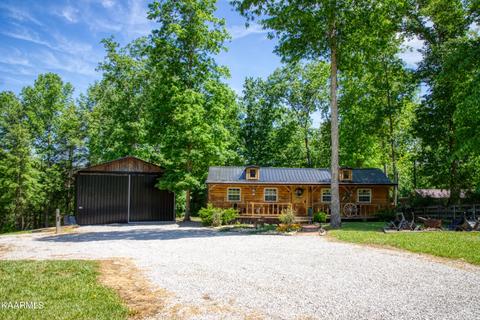 674 Spruce Creek Dr, Jamestown, TN 38556