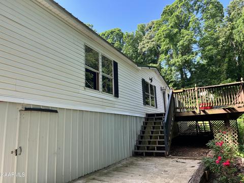 1939 Pine Ridge Apt 2 Rd, Seymour, TN 37865