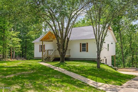 2394 Mccoinsville Rd, Gainesboro, TN 38562