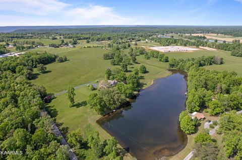 345 Camp Belle Air Rd, Sparta, TN 38583