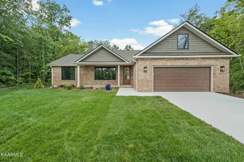 115 Hedgewood Pt, Crossville, TN 38558