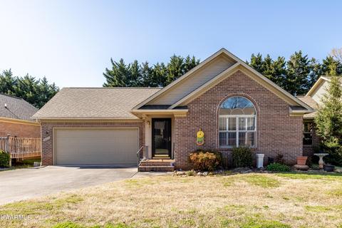 2037 Cochran Pl, Maryville, TN 37803