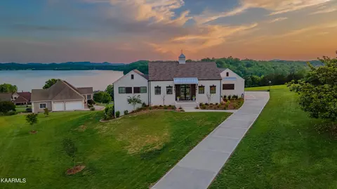 107 Calumet Ct, Maryville, TN 37801