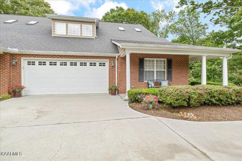 10908 Woodford Bend Way, Knoxville, TN 37934