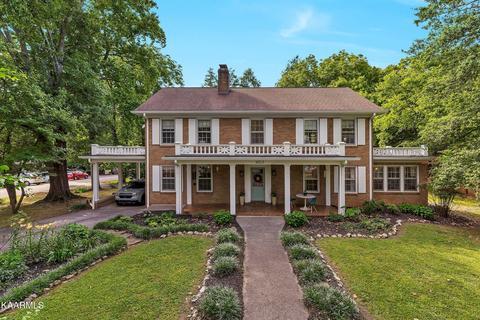 1023 Oak Park Ave, Maryville, TN 37803