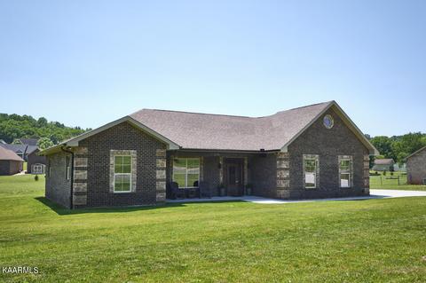 2138 Bradley Ln, Sevierville, TN 37876