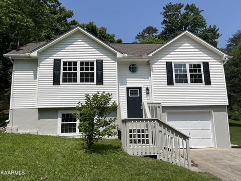 3913 Abercorn Rd, Knoxville, TN 37921