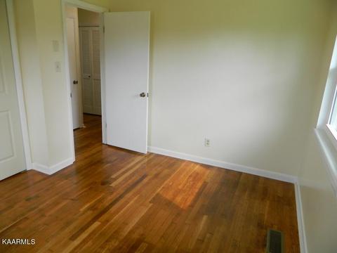 5705 Roberts Rd, Corryton, TN 37721 photo 18