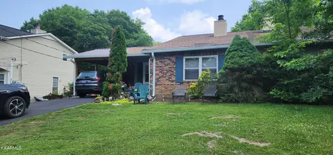 7563 NW Chatham Cir, Knoxville, TN 37909