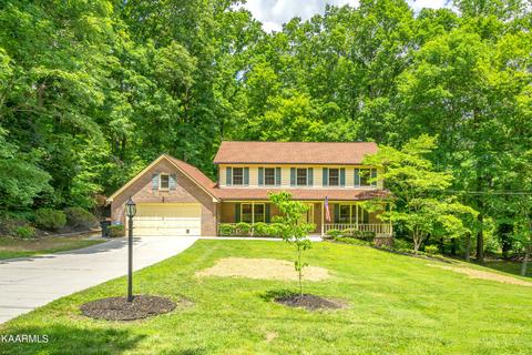 8015 Ember Crest Tr, Knoxville, TN 37938