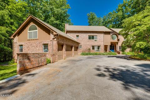 100 Windgate Pl, Oak Ridge, TN 37830