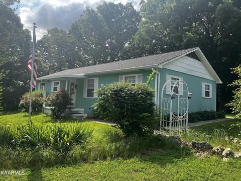 8208 Sunset Heights Dr, Knoxville, TN 37914