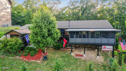 845 Chestnut Dr, Gatlinburg, TN 37738