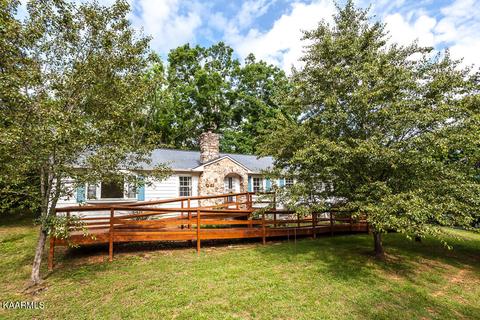 7409 Ridgeview Rd, Corryton, TN 37721