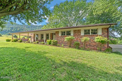 2500 County Line Rd, Mooresburg, TN 37811