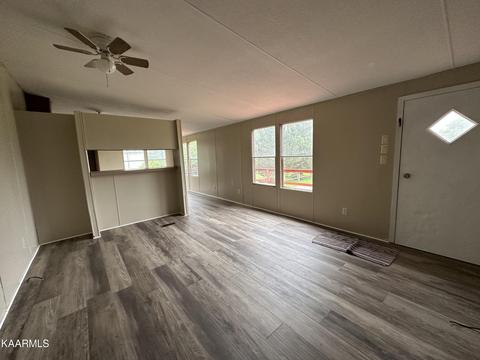 205 S 9th St, Middlesboro, KY 40965 photo 8