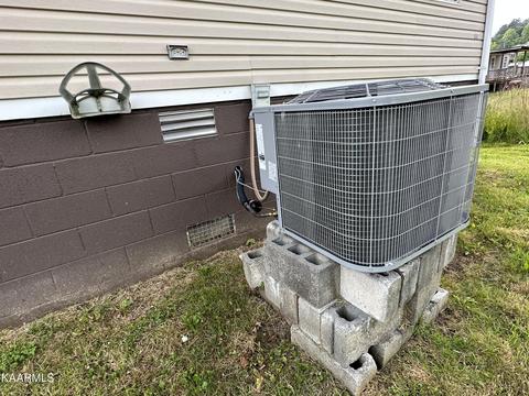205 S 9th St, Middlesboro, KY 40965 photo 3