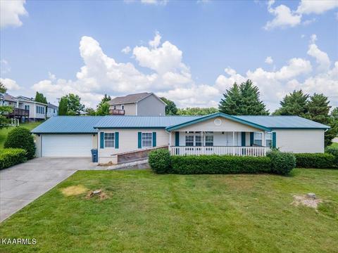 105 Danielle Dr, Dandridge, TN 37725
