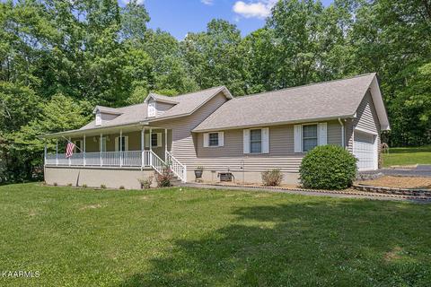 604 Creekway Dr, Crossville, TN 38555