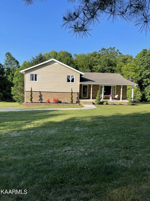 273 Drowning Creek Rd, Crossville, TN 38571