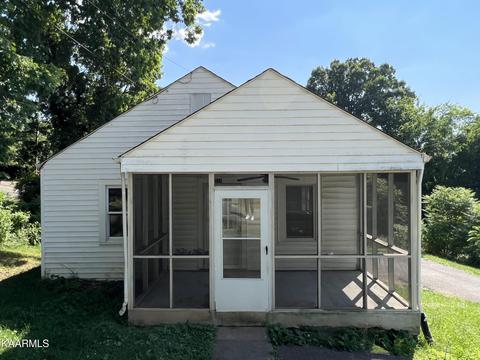 111 Marion St, Maryville, TN 37804