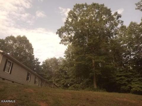 2880 Ballplay Rd, Madisonville, TN 37354