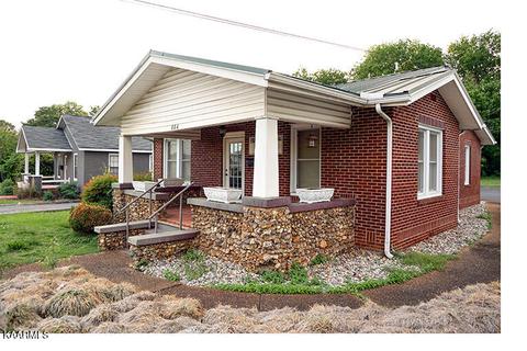 804 Mulberry St, Loudon, TN 37774