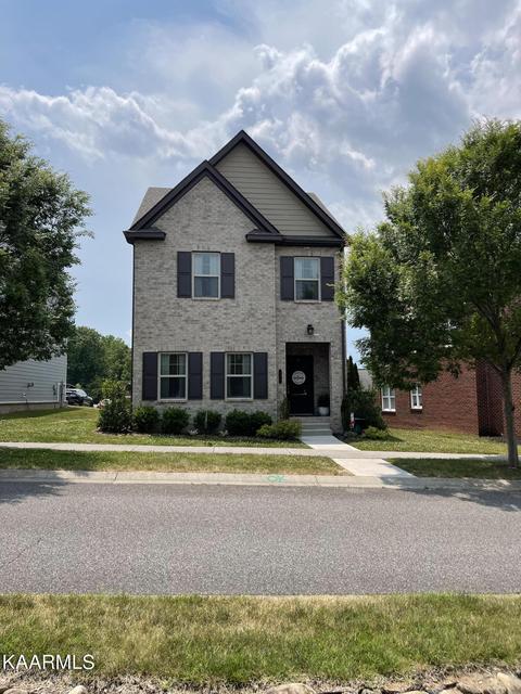 126 Groves Park Blvd, Oak Ridge, TN 37830