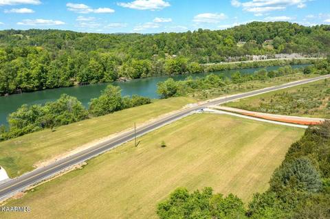 2 Harbour Drive # r4, Clinton, TN 37716