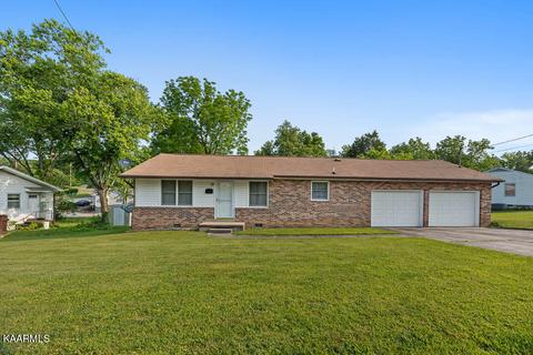 203 Bunker Ln, Oak Ridge, TN 37830