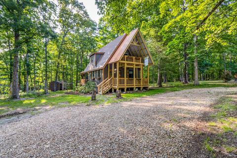 511 Running Deer, Crab Orchard, TN 37723