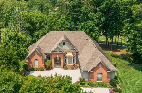 208 Oohleeno Ln, Loudon, TN 37774