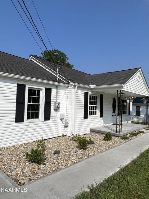 814 S Cumberland Ave, La Follette, TN 37766