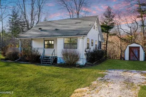 625 S Proctor Blvd, Oneida, TN 37841