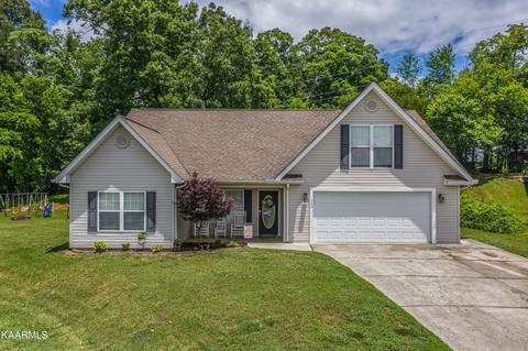 542 Delores Dr, Dandridge, TN 37725