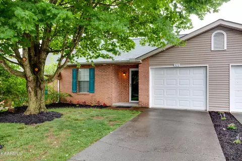 523 Wakebridge Blvd, Powell, TN 37849
