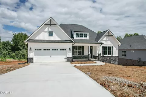 207 Nuhya Trce, Loudon, TN 37774