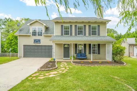 8627 Gleason Dr, Knoxville, TN 37923
