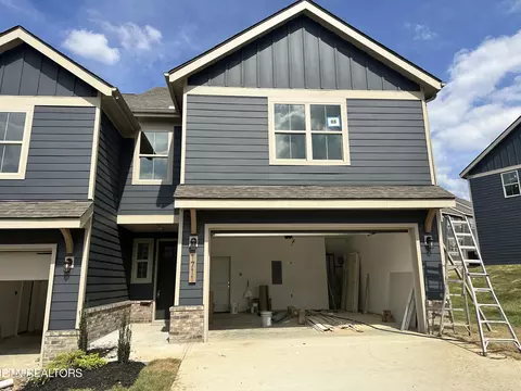 1711 Mountain Quail Cir, Maryville, TN 37801
