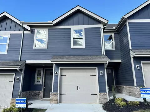1205 Mountain Quail Cir, Maryville, TN 37801