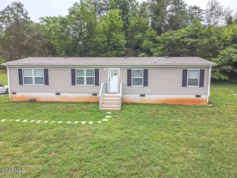 191 Meadow Lawn Dr, Englewood, TN 37329