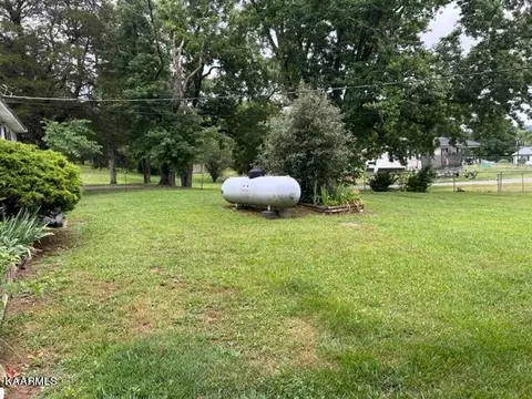 138 Monte Vista Rd, Ewing, VA 24248 photo 5