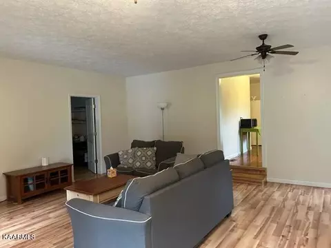 138 Monte Vista Rd, Ewing, VA 24248 photo 8