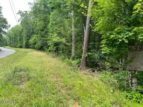 628 Falls Rd #1, Monterey, TN 38574