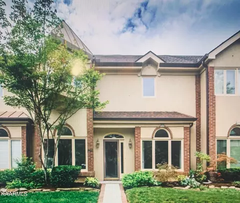 905 Westcourt Dr, Knoxville, TN 37919