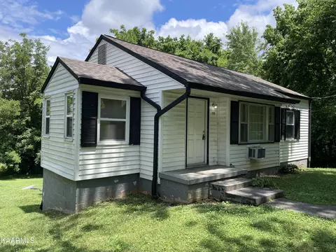 125 Holston Ct, Knoxville, TN 37914